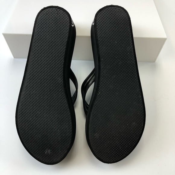 90s Vintage DONNA Karan black platforms logo print Size 8.5
thong style - Picture 6 of 7